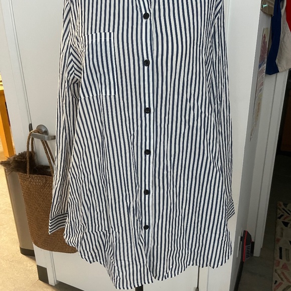 Button Down Women Shirt Navy Blue and White - Picture 1 of 5